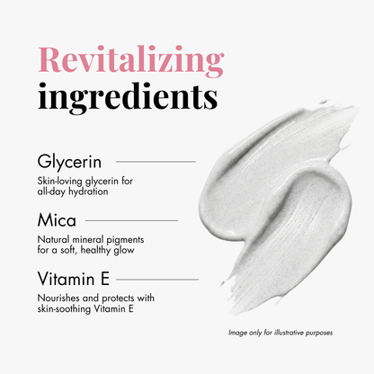 Color Changing Foundation — lifestyle photo | Smooche